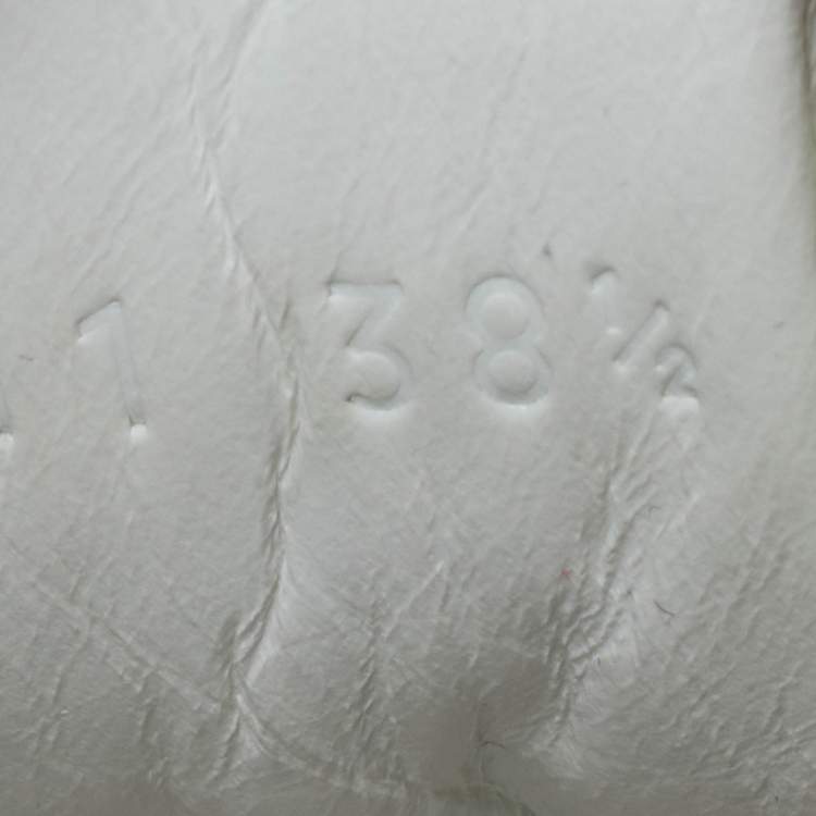 Pre Owned Gucci Jumbo GG Size 38.5 White Leather Chunky Low Top Sneakers