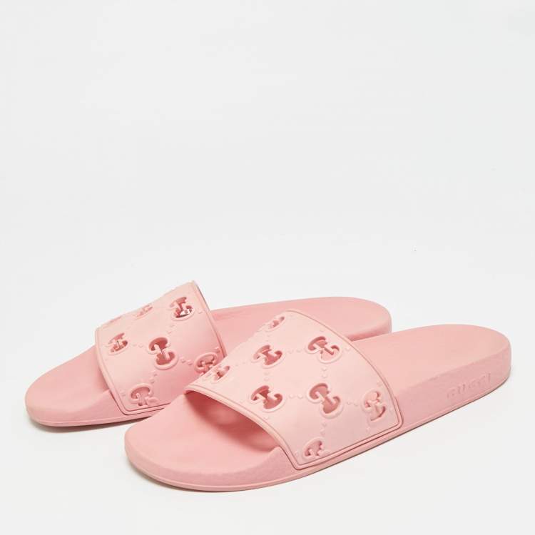 Pre Owned Gucci Size 40 Pink GG Rubber Pool Slide Sandals