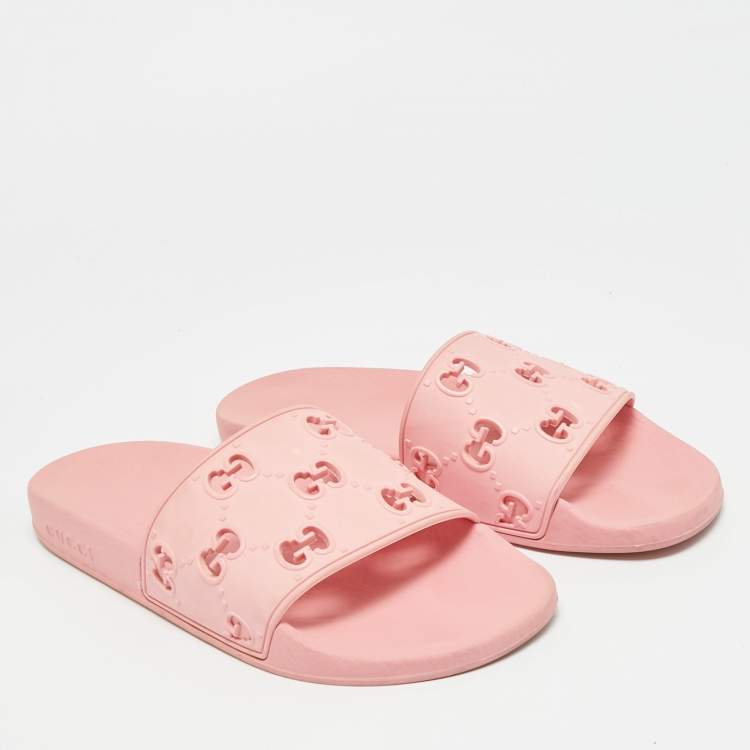 Pre Owned Gucci Size 40 Pink GG Rubber Pool Slide Sandals