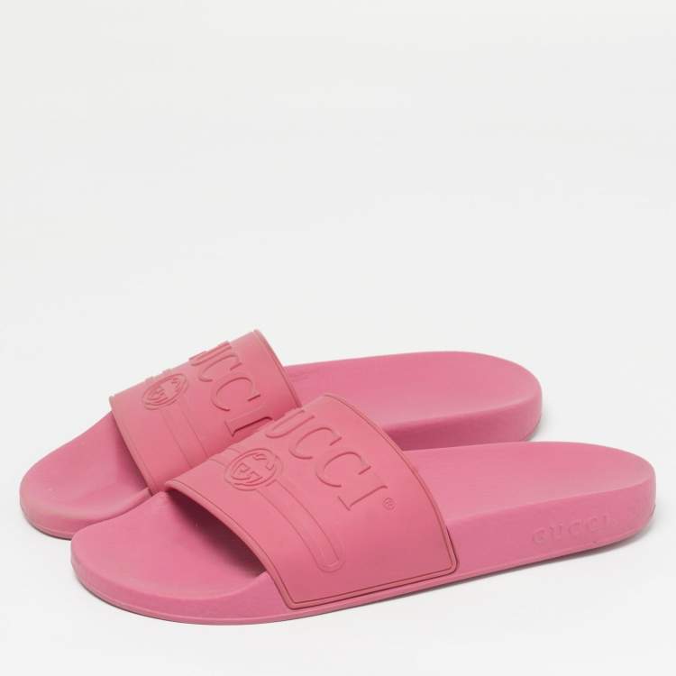 Pre Owned Gucci Size 40 Pink Rubber Logo Pool Slide