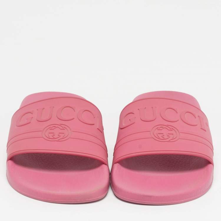 Pre Owned Gucci Size 40 Pink Rubber Logo Pool Slide