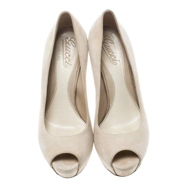 Pre Owned Gucci Beige Suede Sofia Peep Toe Platform Pumps Size 37