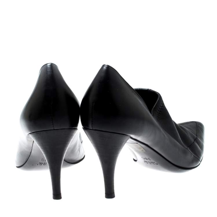 مملوكة مسبقًا Gucci Black Leather Pointed Toe Loafer Pumps Size 38