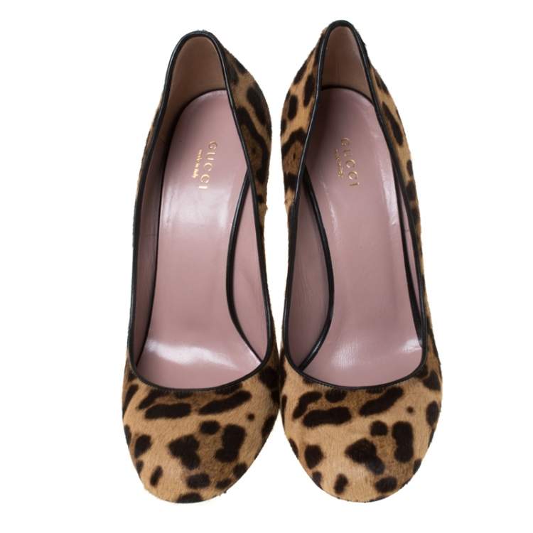 gucci leopard pumps
