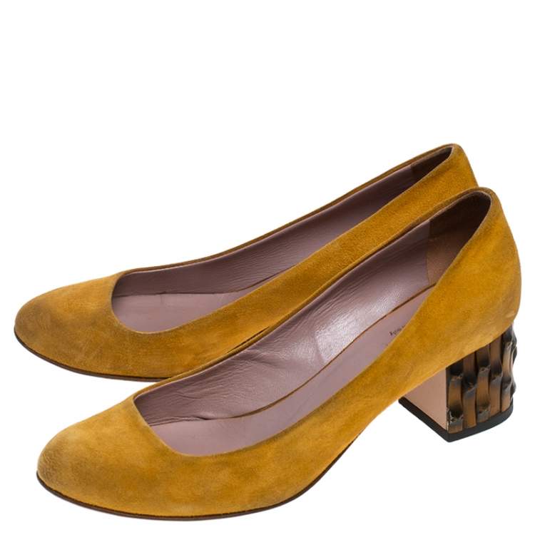 Pre Owned Gucci Yellow Suede Dahlia Bamboo Heel Pumps Size 36.5