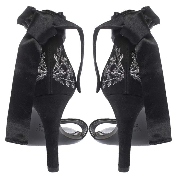 Pre Owned Gucci Black Embroidered Suede and Satin Open Toe Ankle Wrap Sandals Size 39