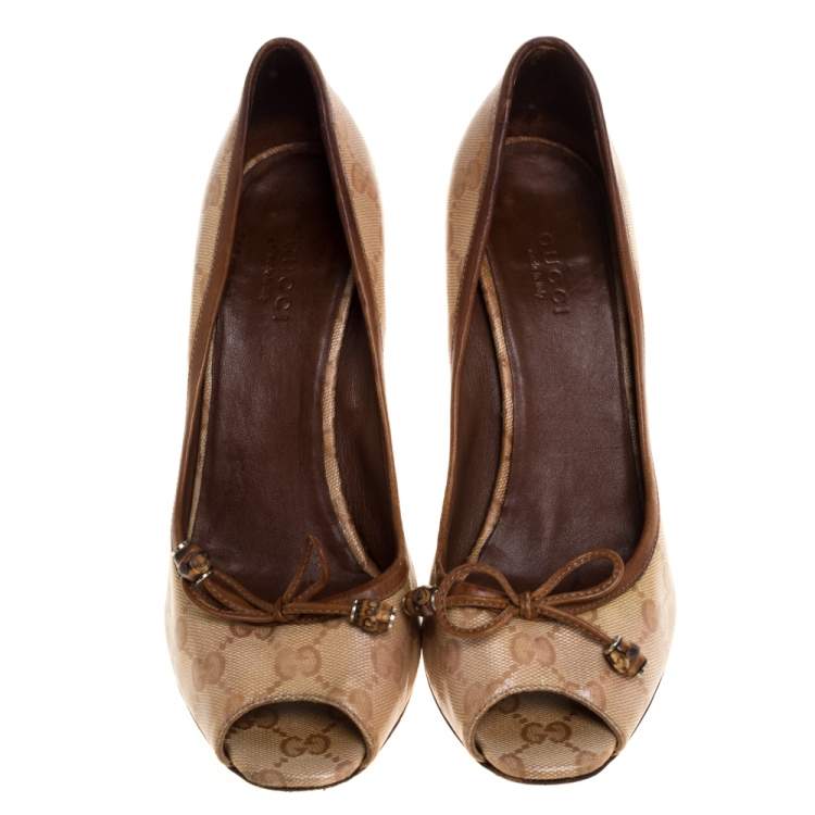 Pre Owned Gucci Beige GG Canvas Bamboo Bow Peep Toe Pumps Size 37.5
