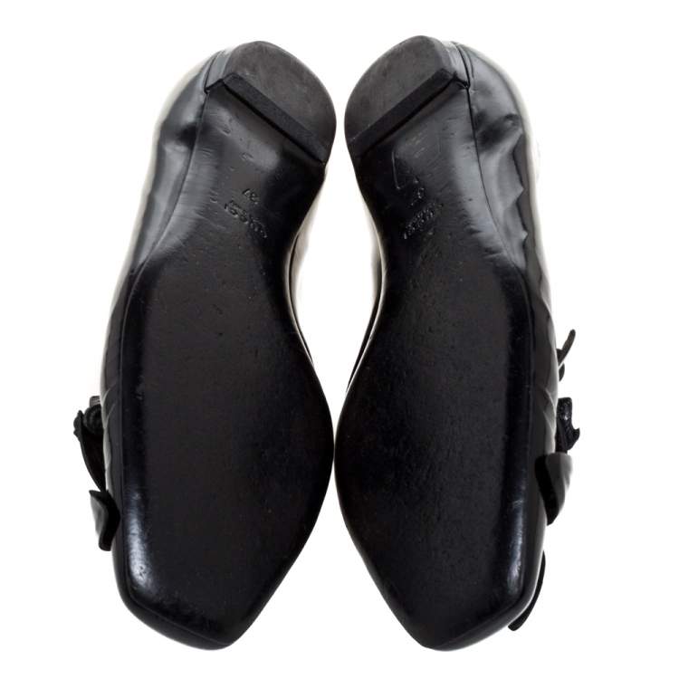 Pre Owned Gucci Black Patent Leather Flower Embellished Ballet Flats Size 37