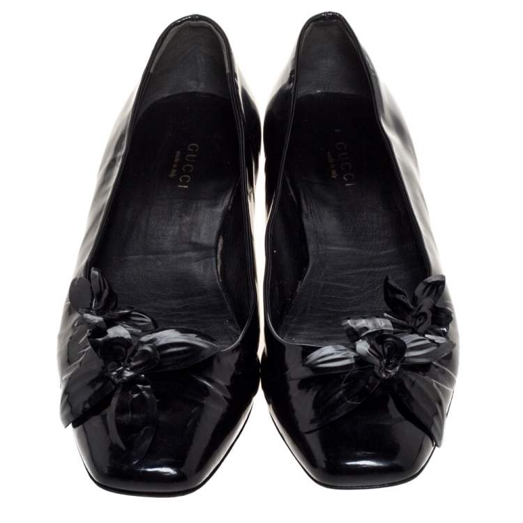 Pre Owned Gucci Black Patent Leather Flower Embellished Ballet Flats Size 37
