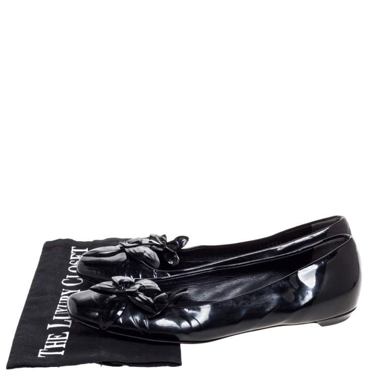Pre Owned Gucci Black Patent Leather Flower Embellished Ballet Flats Size 37