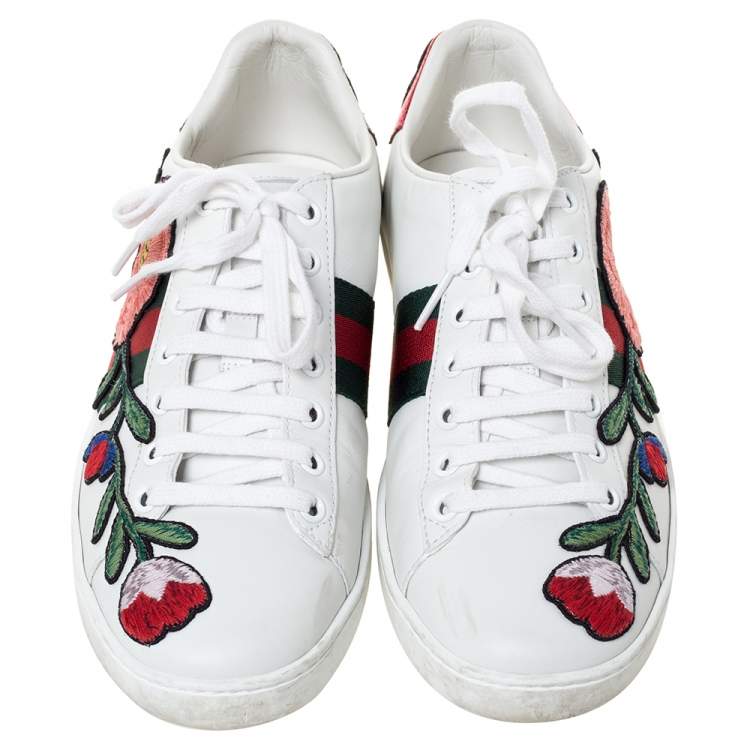 مملوكة مسبقًا Gucci White Floral Embroidered Leather Ace Low Top Sneakers Size 38.5
