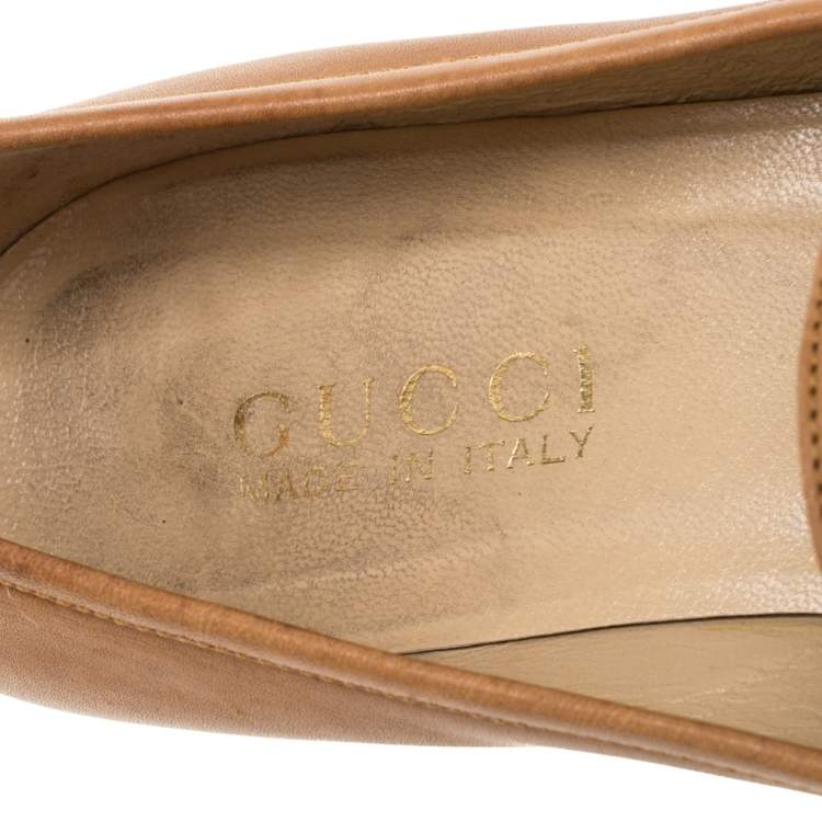 Pre Owned Gucci Brown Leather Gold-Tone Logo Plate Block Heel Loafer Pumps Size 37.5