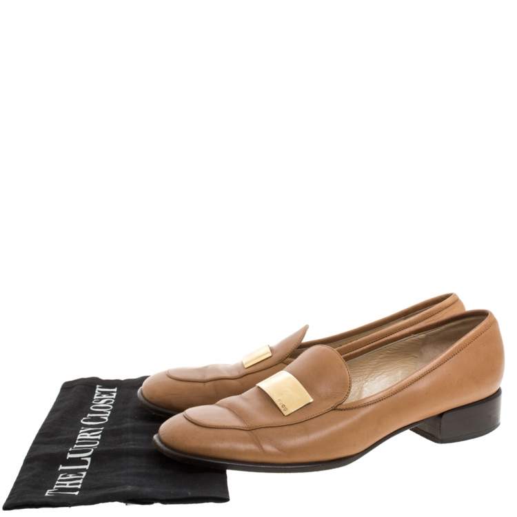 Pre Owned Gucci Brown Leather Gold-Tone Logo Plate Block Heel Loafer Pumps Size 37.5