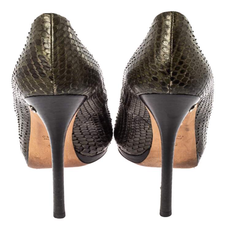 Pre Owned Gucci Green Python Leather Platform Pumps Size 40