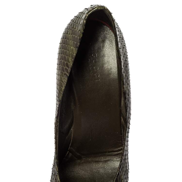 Pre Owned Gucci Green Python Leather Platform Pumps Size 40