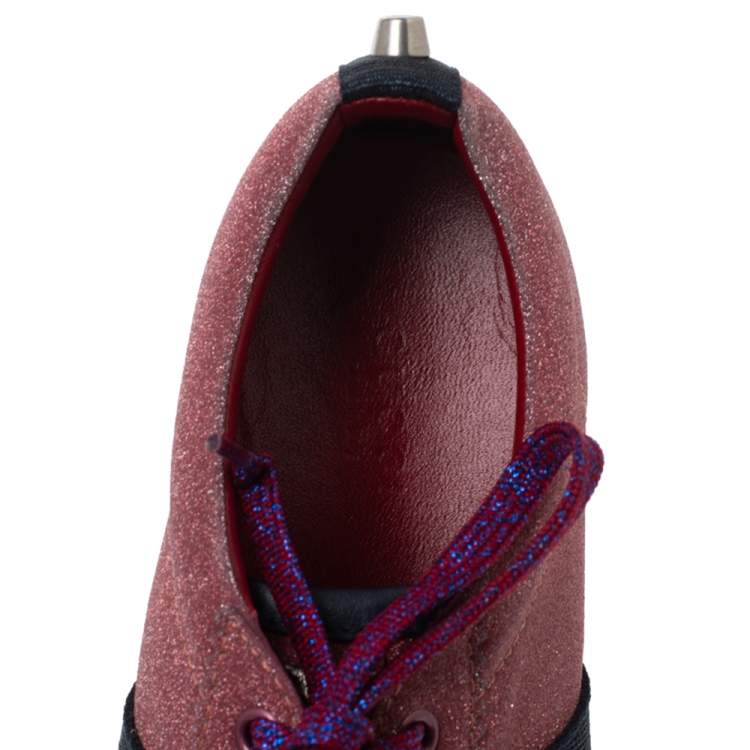 مملوكة مسبقًا Gucci Pink Glitter Bambi Web Studded Sneakers Size 37