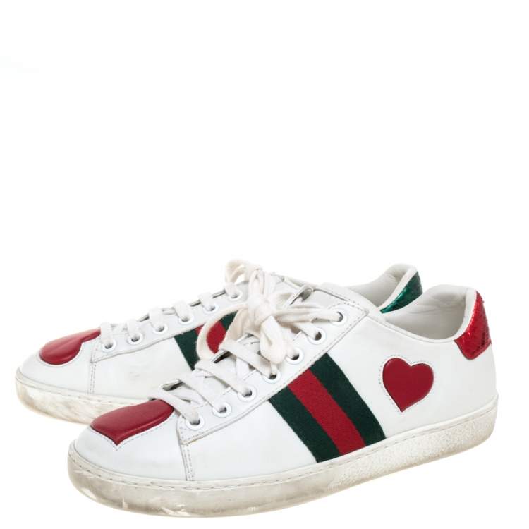 مملوكة مسبقًا Gucci White Leather Ace Web Heart Detail Lace Up Sneaker Size 34.5
