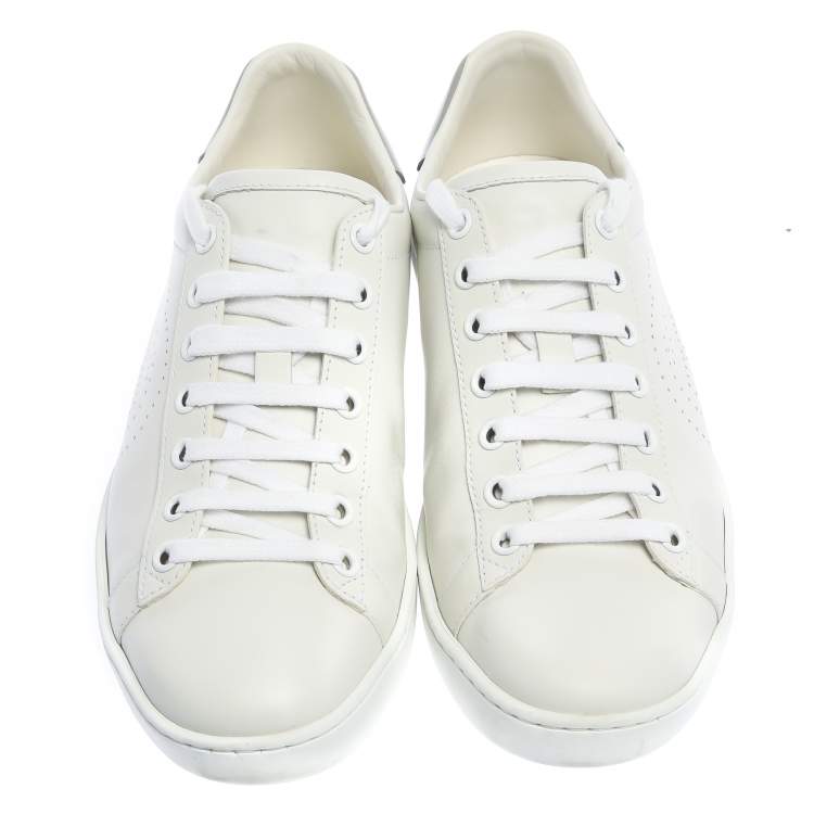 مملوكة مسبقًا Gucci White/Grey Perforated Interlocking G Leather Ace Sneakers Size 37