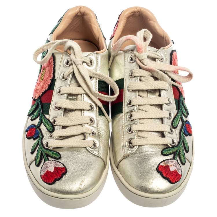 Pre Owned Gucci Silver Metallic Leather Ace Embroidered Low Top Sneakers Size 36.5
