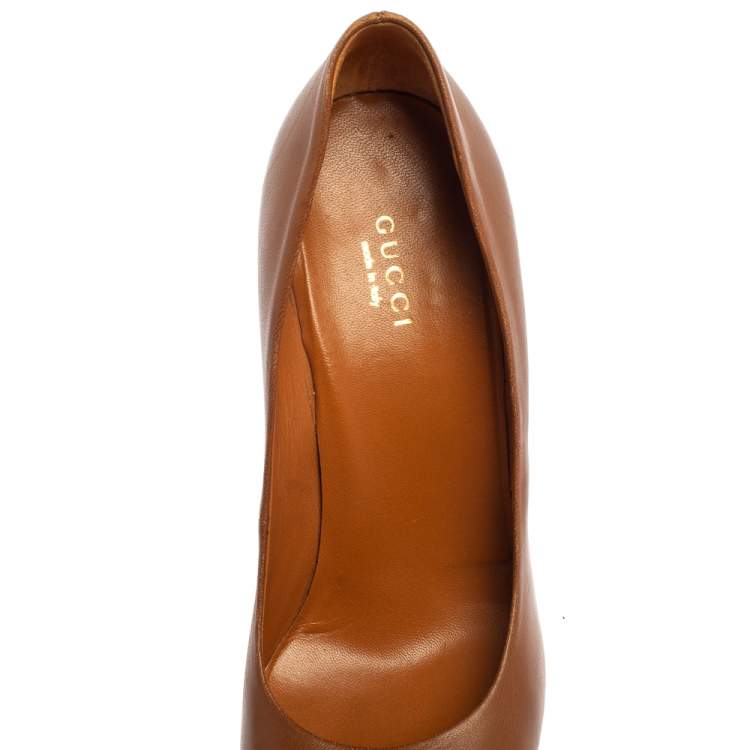 Pre Owned Gucci Brown Leather Betty Platform Pumps Size 37.5