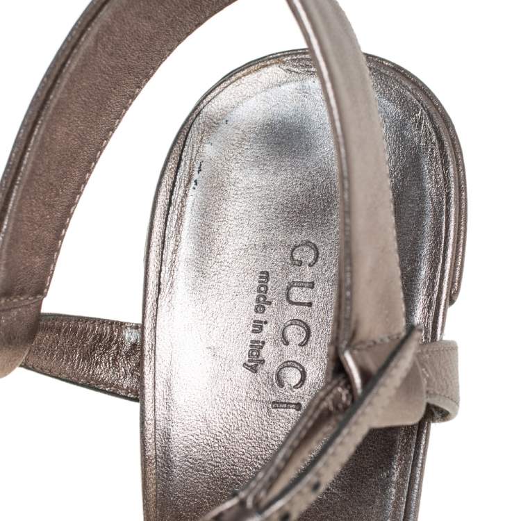Pre Owned Gucci Metallic Grey Leather Crystal Embellished T Strap Sandals Size 39