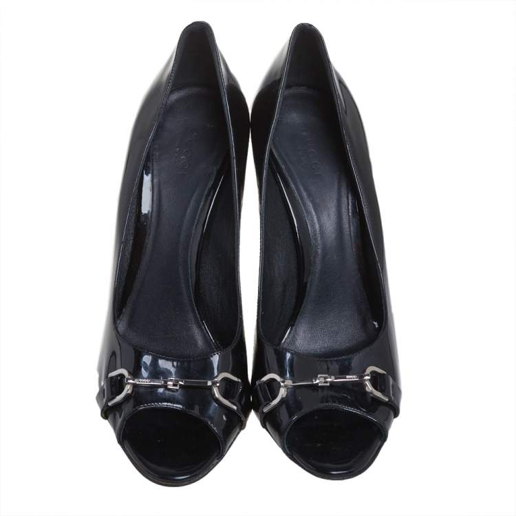 Pre Owned Gucci Black Patent Leather Horsebit Peep Toe Pumps Size 39