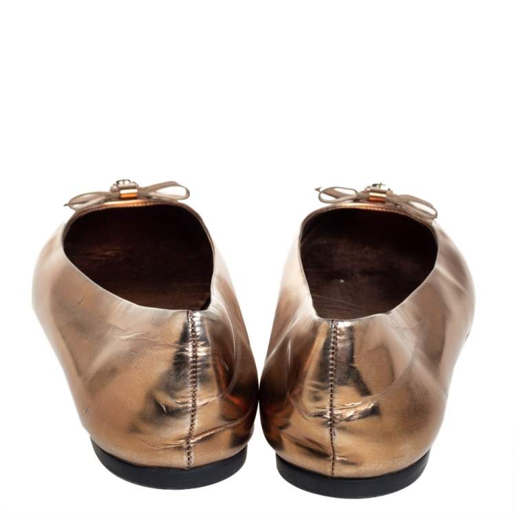Pre Owned Gucci Gold Leather Slip on Bow Ballet Flats Size 39