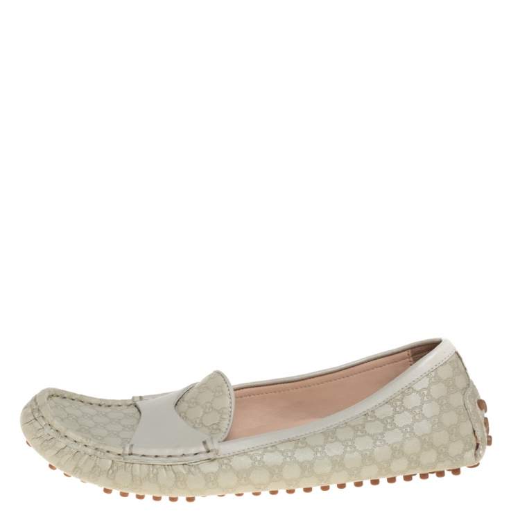 Pre Owned Gucci Cream Microguccissima Leather Loafers Size 37.5
