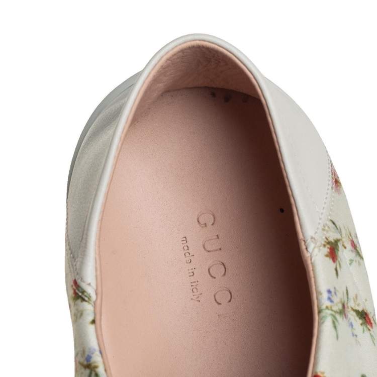 Pre Owned Gucci Cream/White Rose Print Canvas And Leather Ace Sneakers Size 40.5