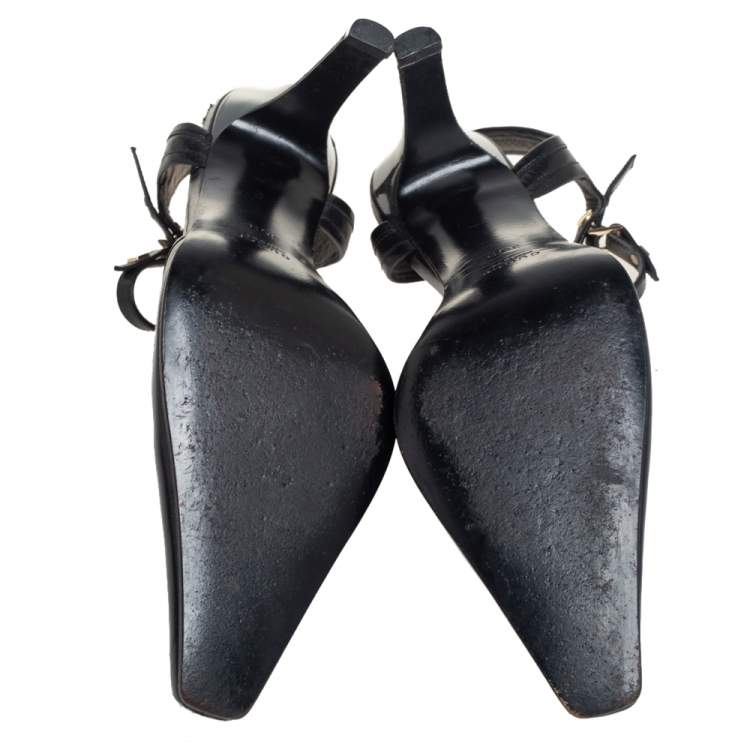 مملوكة مسبقًا Gucci Black Leather Pointed Toe Ankle Strap Pumps Size 36.5