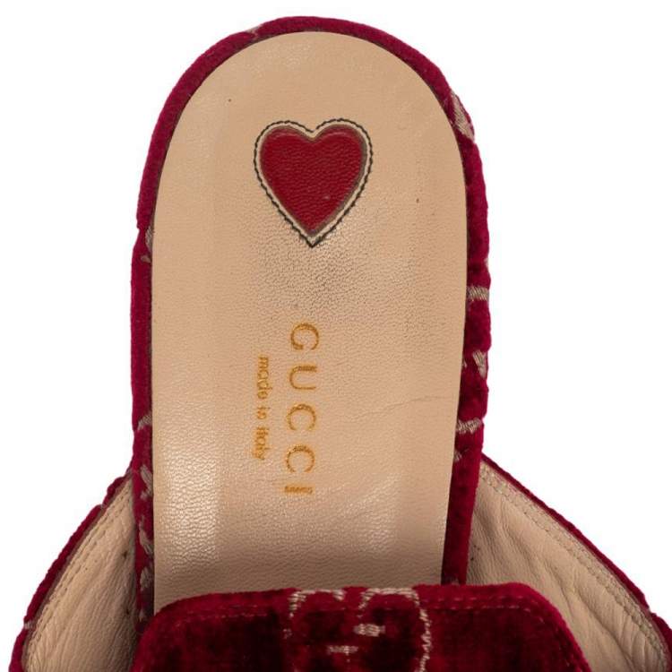 Pre Owned Gucci Red GG Velvet Princetown Mules Size 41.5