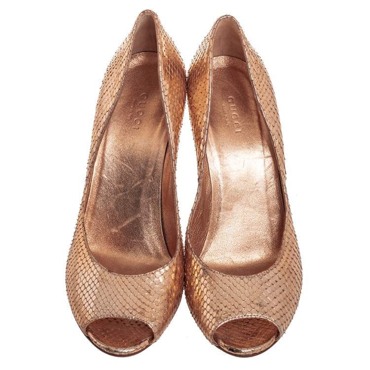 Pre Owned Gucci Metallic Bronze Python Peep Toe Pumps Size 38.5