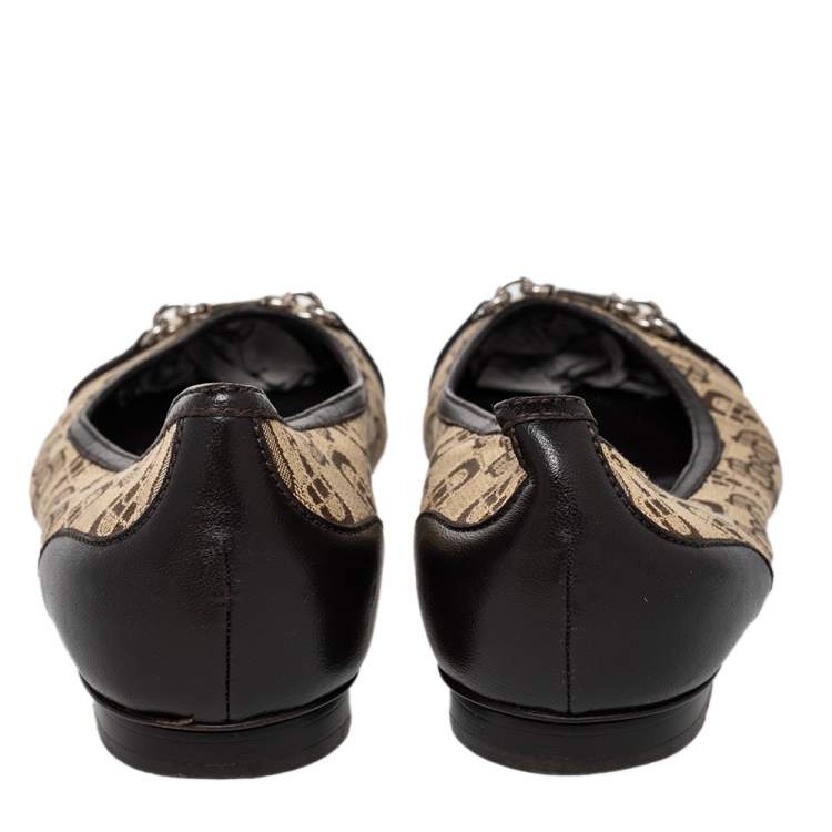 Pre Owned Gucci Beige/Brown Canvas And Leather Logo Embellished Ballet Flats Size 39