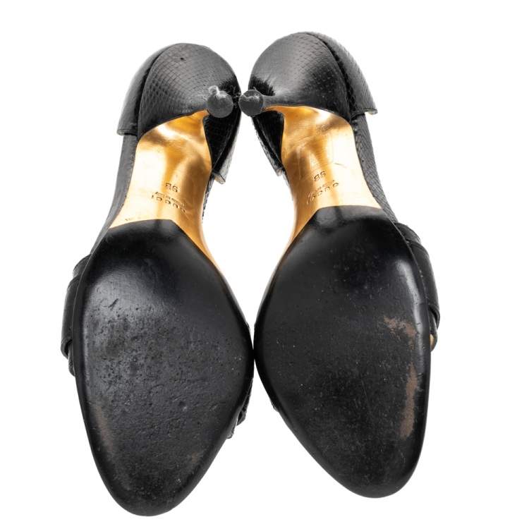 Pre Owned Gucci Black Leather Buckle Embellished D'orsay Pumps Size 41