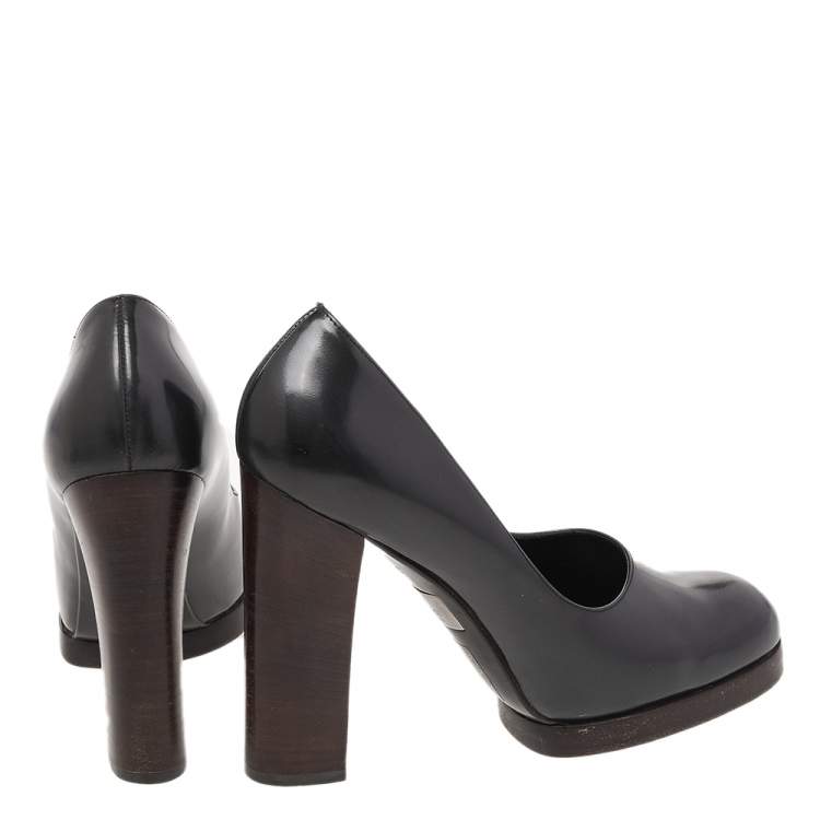 Pre Owned Gucci Grey Leather Block Heel Pumps Size 38