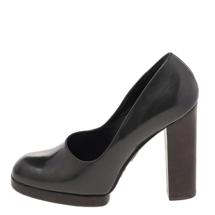 Pre Owned Gucci Grey Leather Block Heel Pumps Size 38