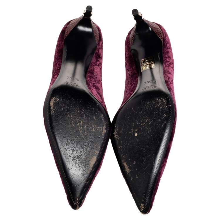 Pre Owned Gucci Burgundy GG Velvet Pumps Size 39.5
