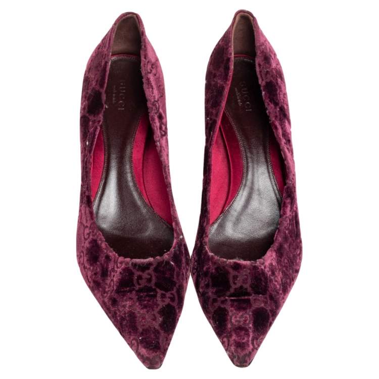 Pre Owned Gucci Burgundy GG Velvet Pumps Size 39.5