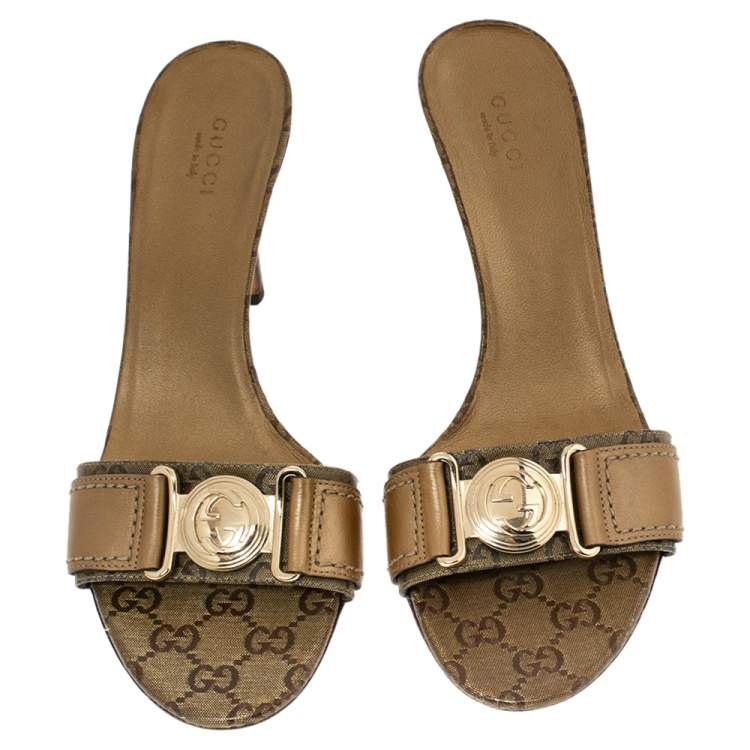 Pre Owned Gucci Gold/Brown GG Crystal Canvas and Leather Interlocking G Buckle Slide Sandals Size 38