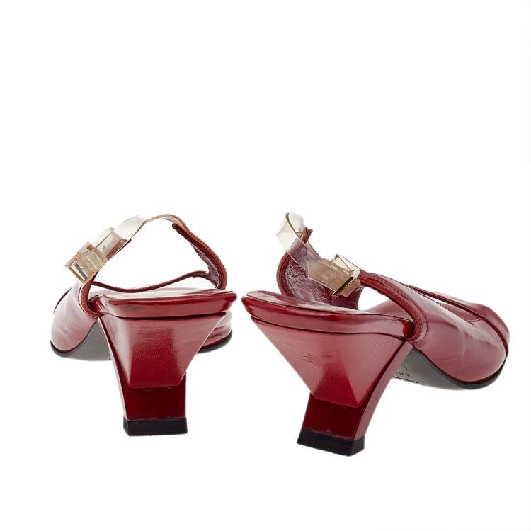 مملوكة مسبقًا Gucci Red Leather Open Toe Slingback Sandals Size 38.5