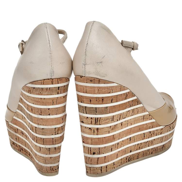 Pre Owned Gucci Beige Patent And Leather Cork Wedge Slingback Sandals Size 38