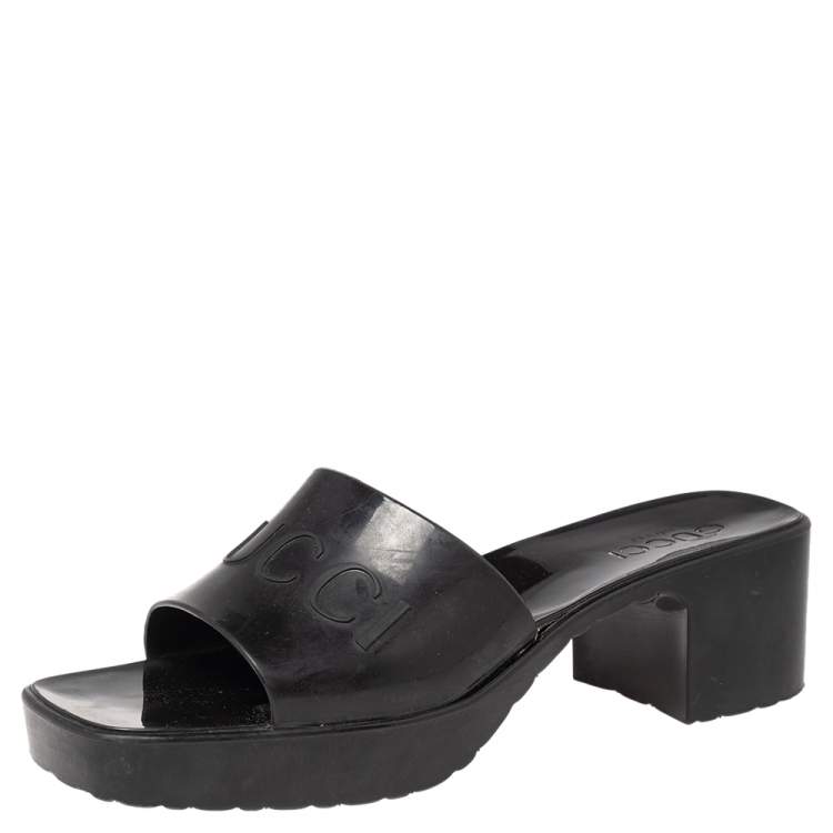 Gucci rubber 2024 slide sandal black