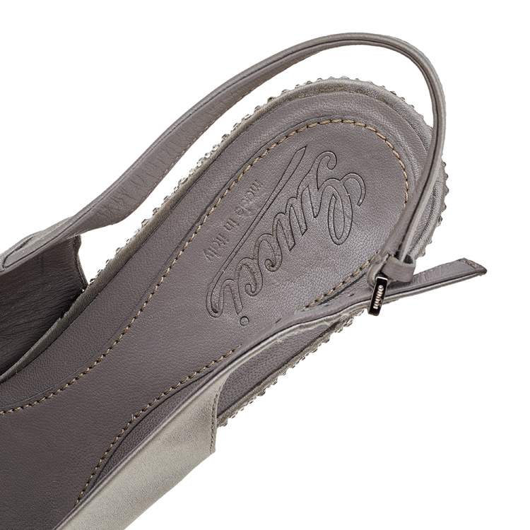 Pre Owned Gucci Grey Satin Peep Toe Platform Crystal Embellished Slingback Sandals Size 39