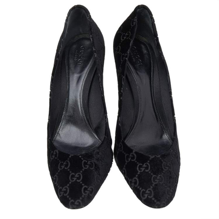 Pre Owned Gucci Black GG Velvet Bamboo Pumps Size 39