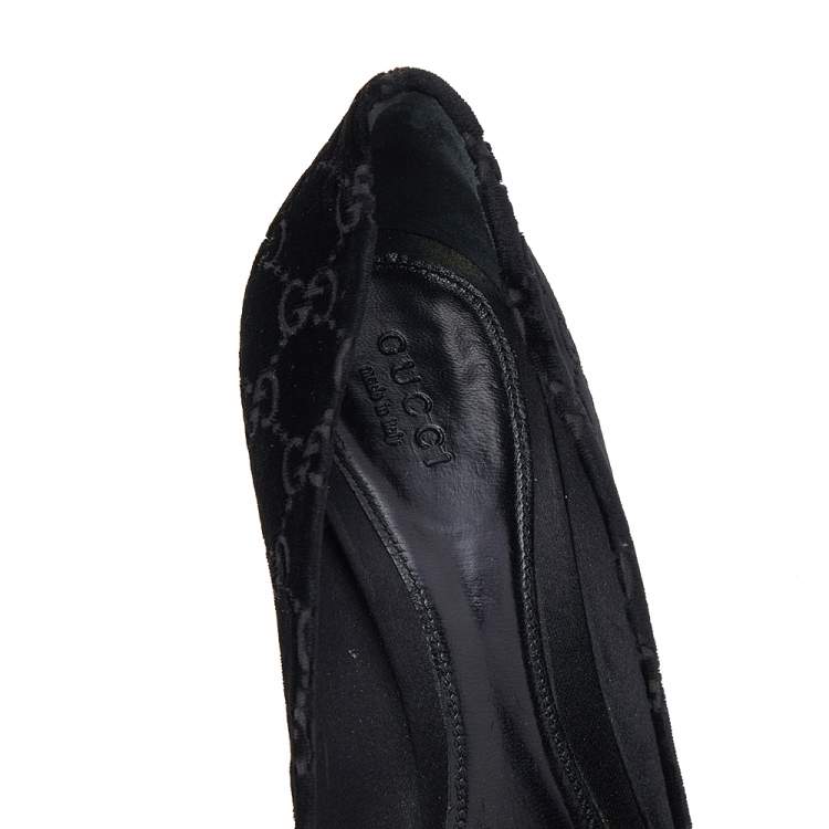 Pre Owned Gucci Black GG Velvet Bamboo Pumps Size 39