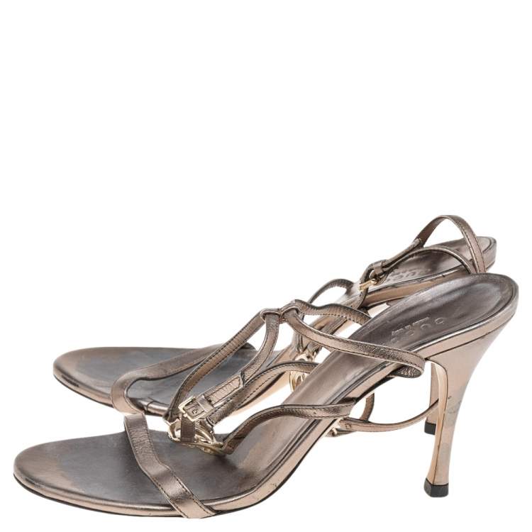 Pre Owned Gucci Metallic Grey Leather Ankle Strap Sandals Size 37.5