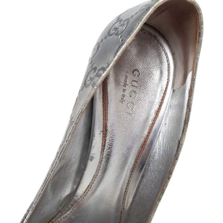 Pre Owned Gucci Silver Leather Horsebit Peep-Toe Pumps Size 39 