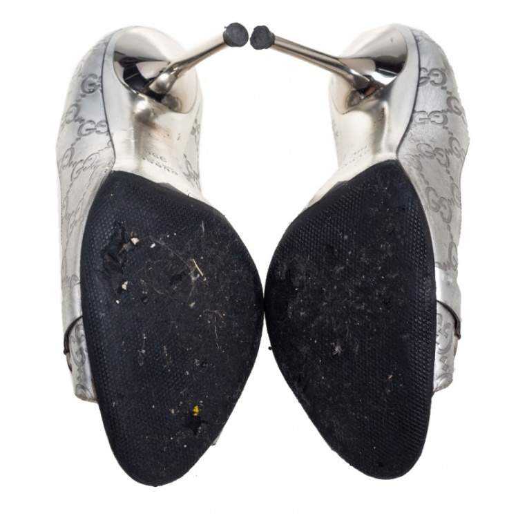 Pre Owned Gucci Silver Leather Horsebit Peep-Toe Pumps Size 39 