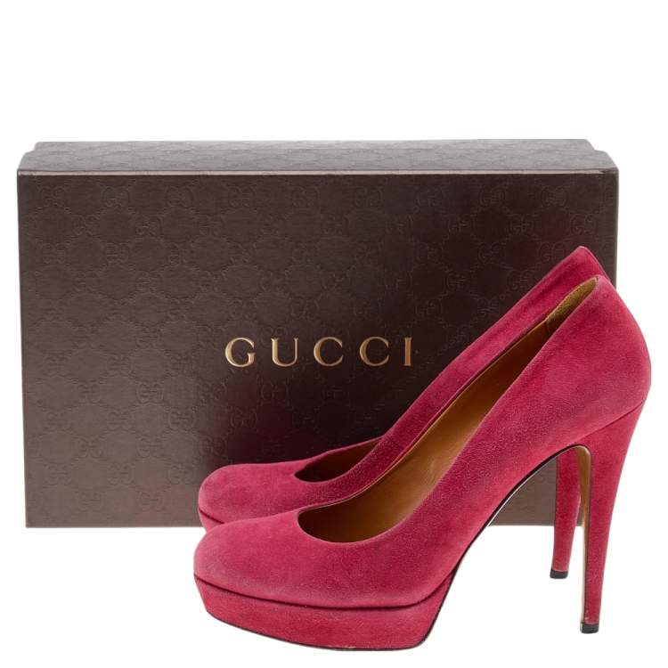 Pre Owned Gucci Red Suede Round Toe Platform Pumps Size 38