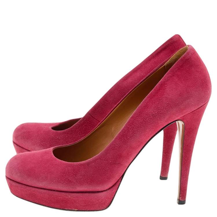 Pre Owned Gucci Red Suede Round Toe Platform Pumps Size 38